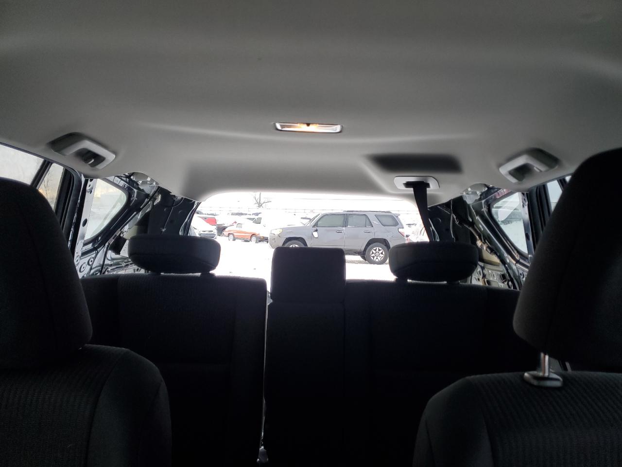 2018 Toyota RAV 4 - Image 10