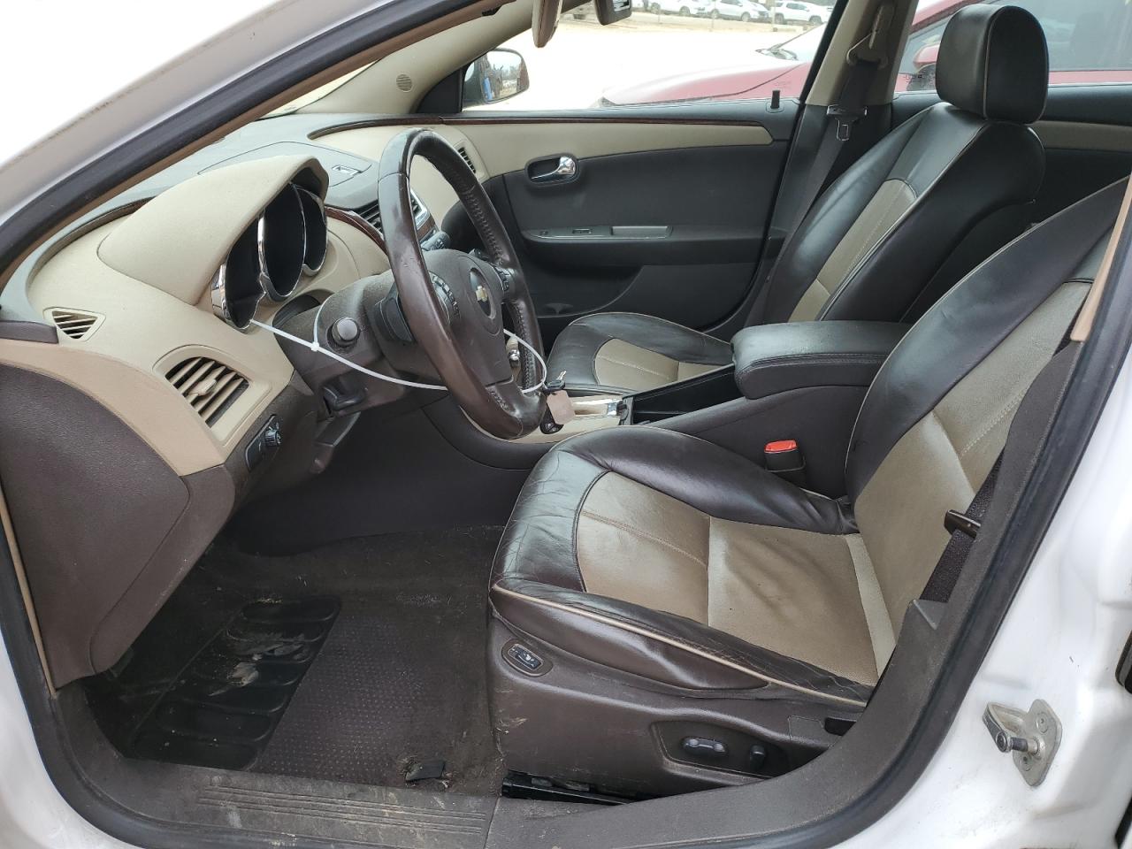 2009 Chevrolet Malibu - Image 7