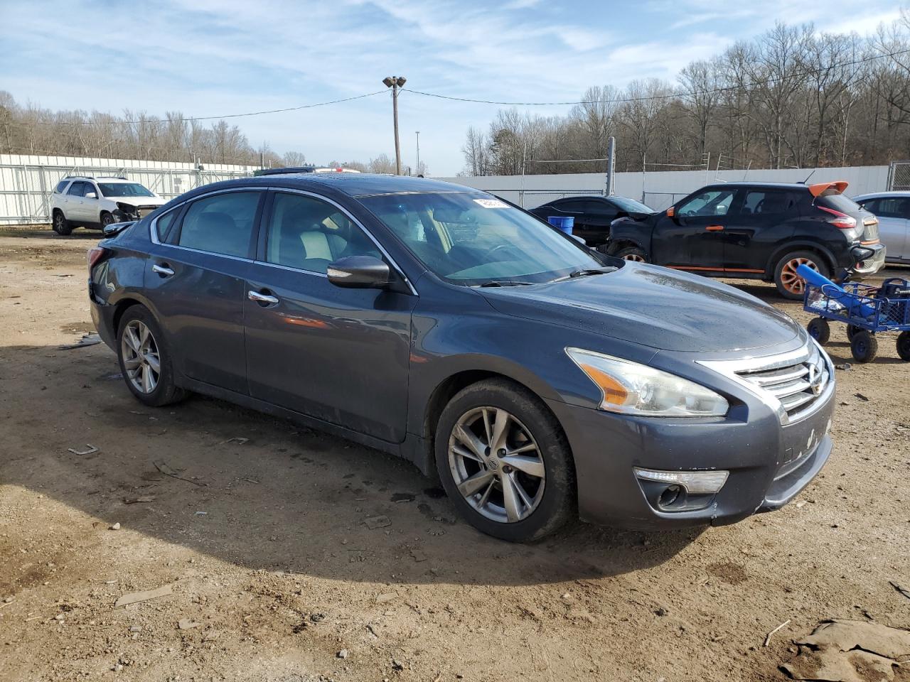 2013 Nissan Altima - Image 4