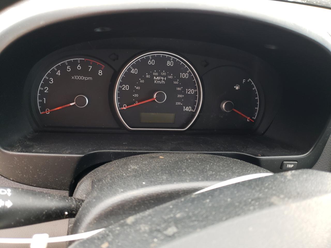 2010 Hyundai Elantra - Image 9