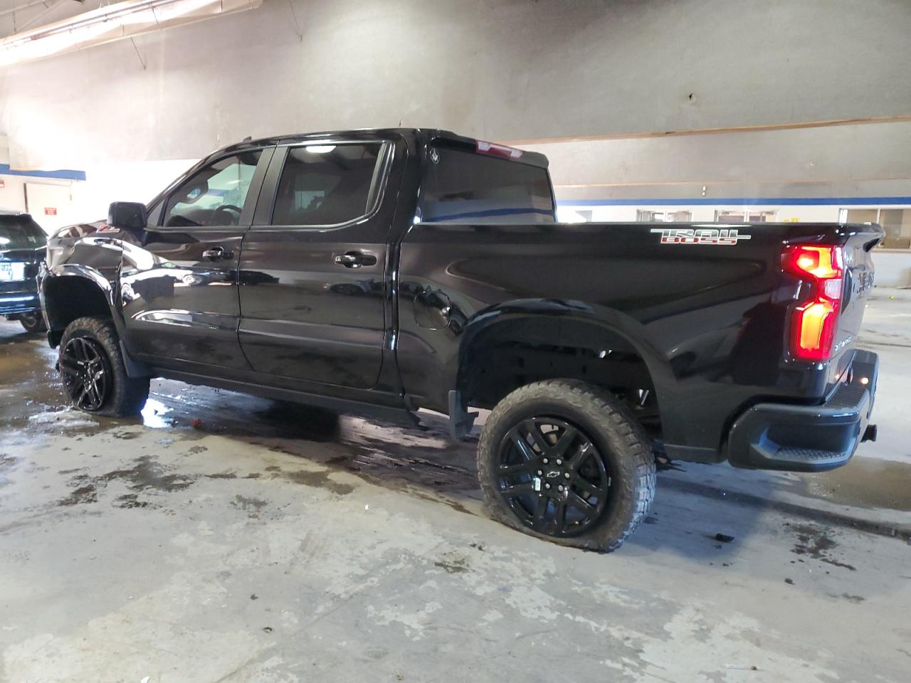 2022 Chevrolet Silverado - Image 2
