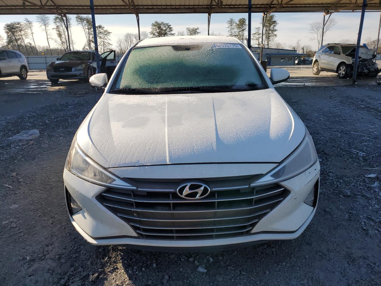 2019 Hyundai Elantra - Image 5