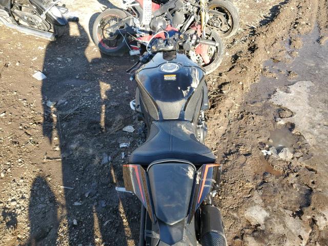 2017 YAMAHA YZFR1 