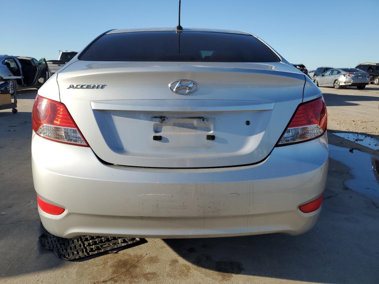 2014 Hyundai Accent - Image 6