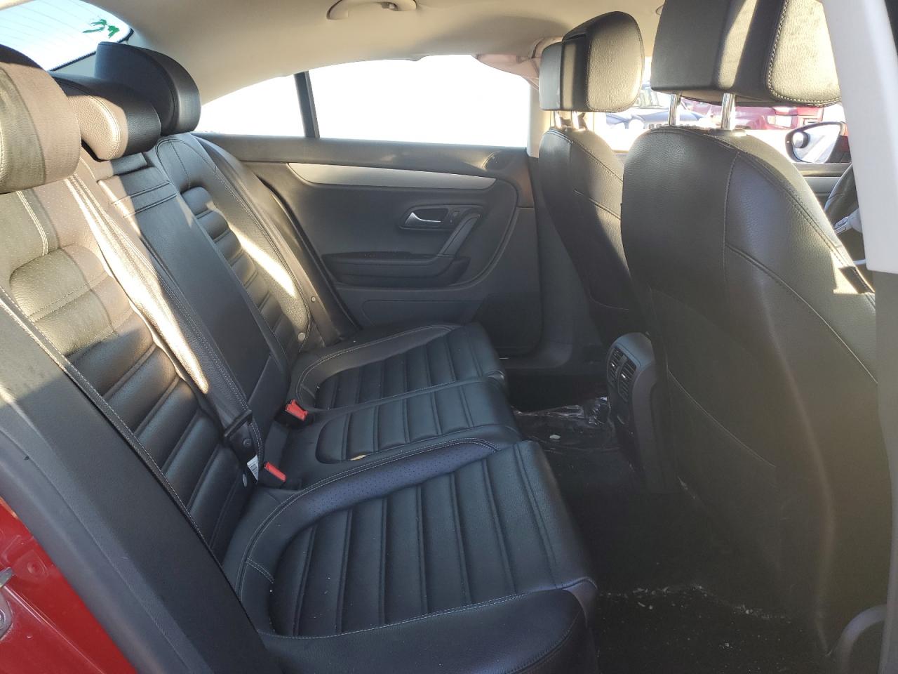 2014 Volkswagen Passat CC - Image 10