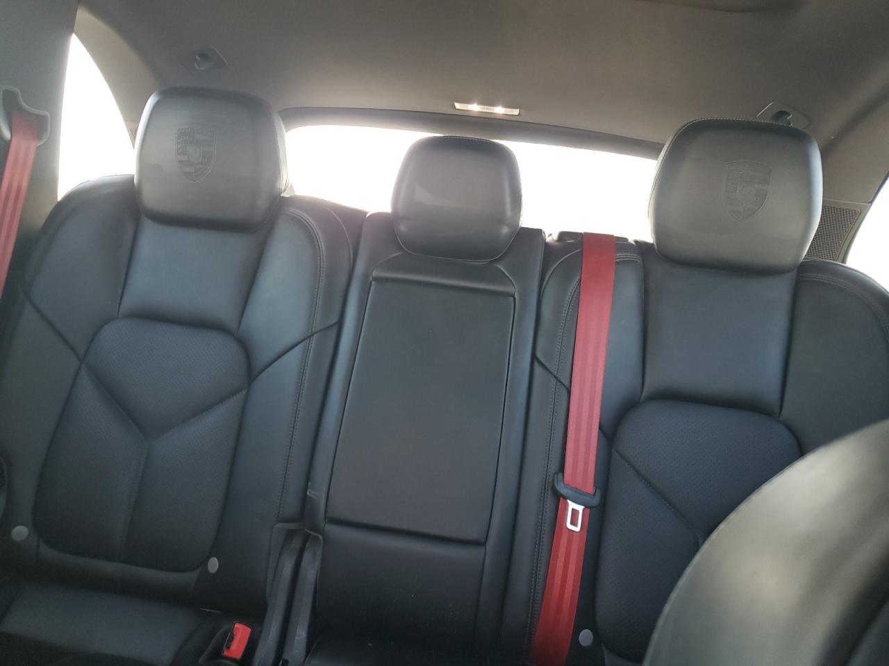 2018 Porsche Cayenne - Image 10