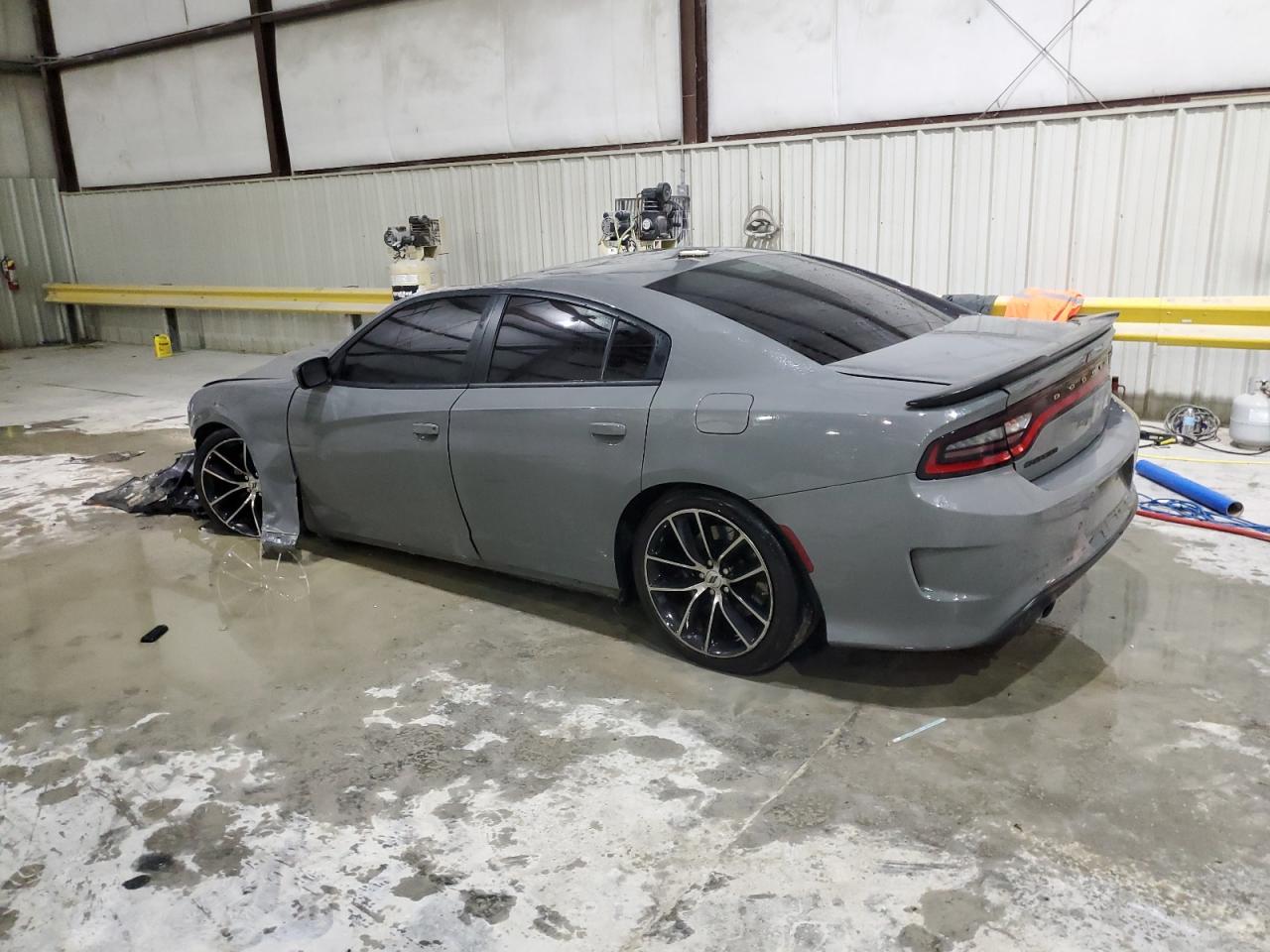 2018 Dodge Charger - Image 2