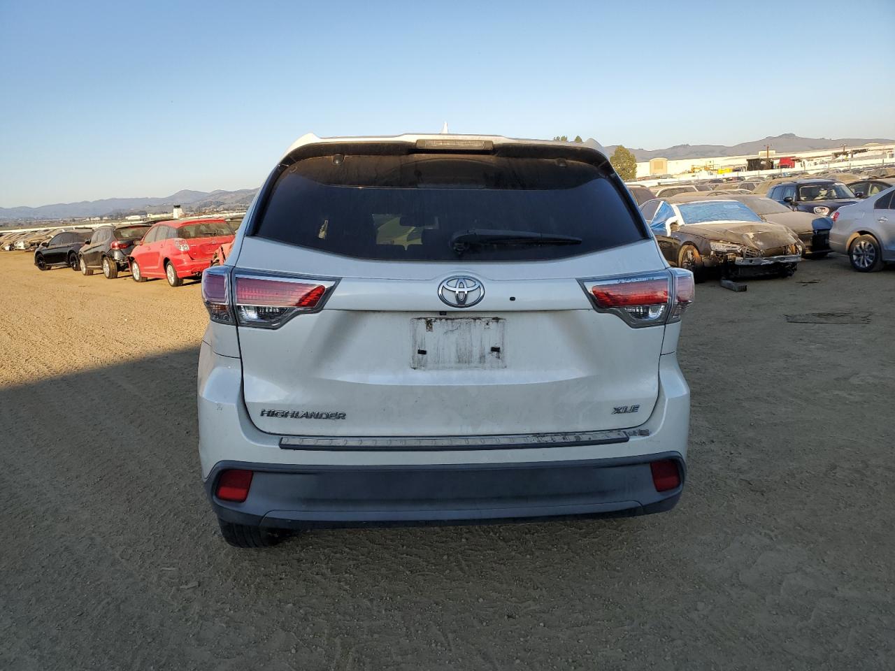2014 Toyota Highlander - Image 6