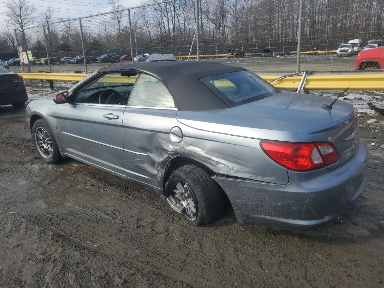 2008 Chrysler Sebring - Image 2