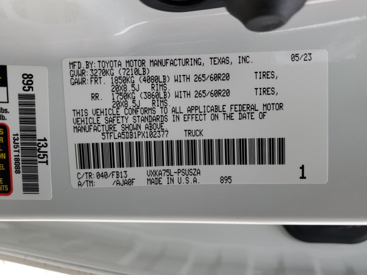 2023 Toyota Tundra - Image 13