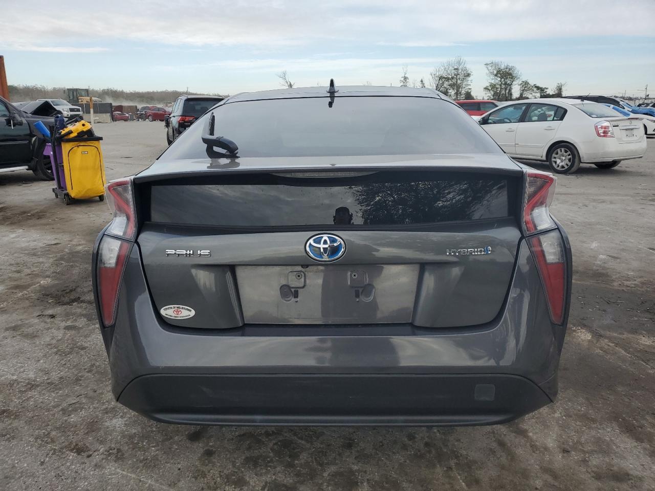 2017 Toyota Prius - Image 6