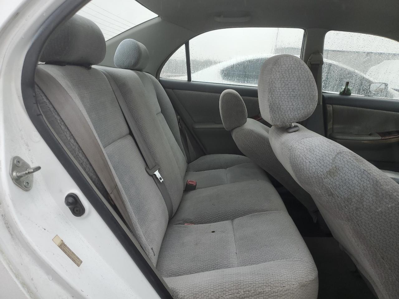 2004 Toyota Corolla - Image 10