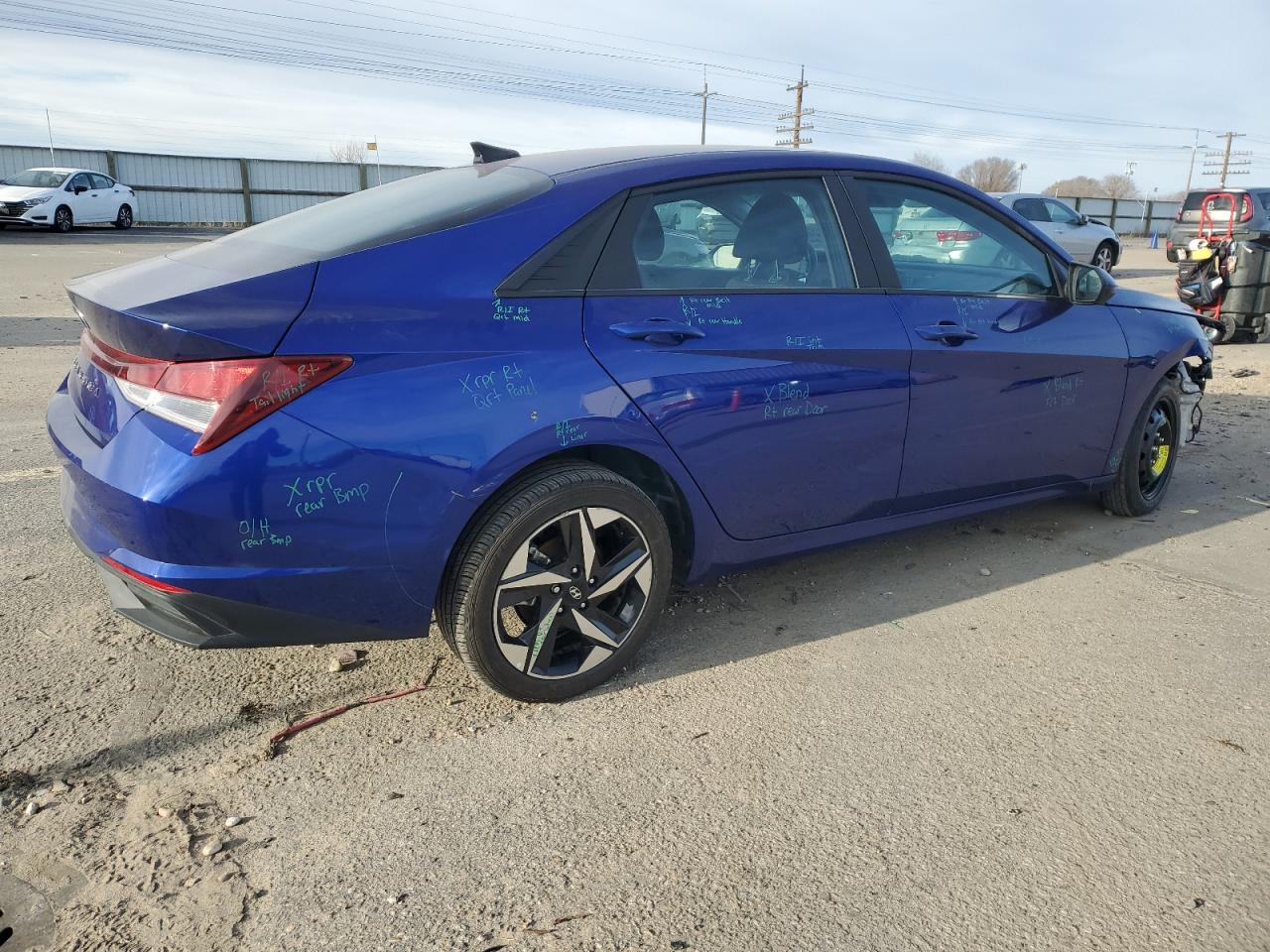 2023 Hyundai Elantra - Image 3