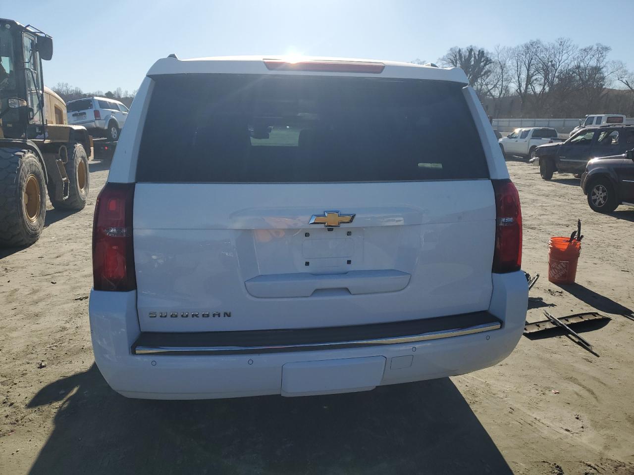 2015 Chevrolet Suburban - Image 6