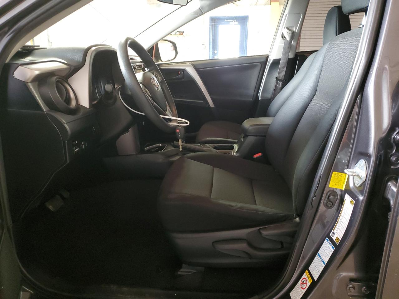 2017 Toyota RAV 4 - Image 7