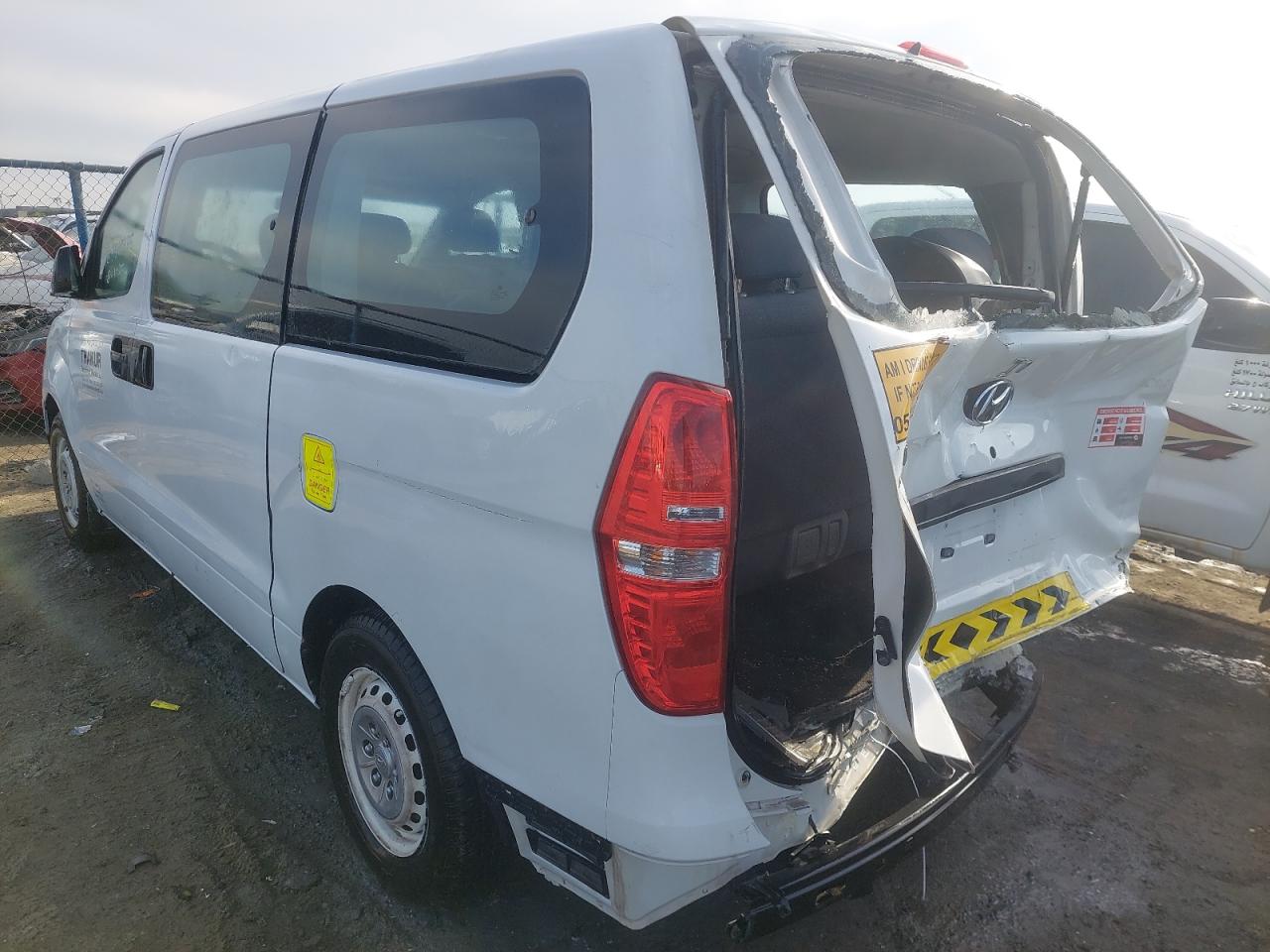 KMJWA37R3EU625046 - 2014 Hyundai H1 - #87518935