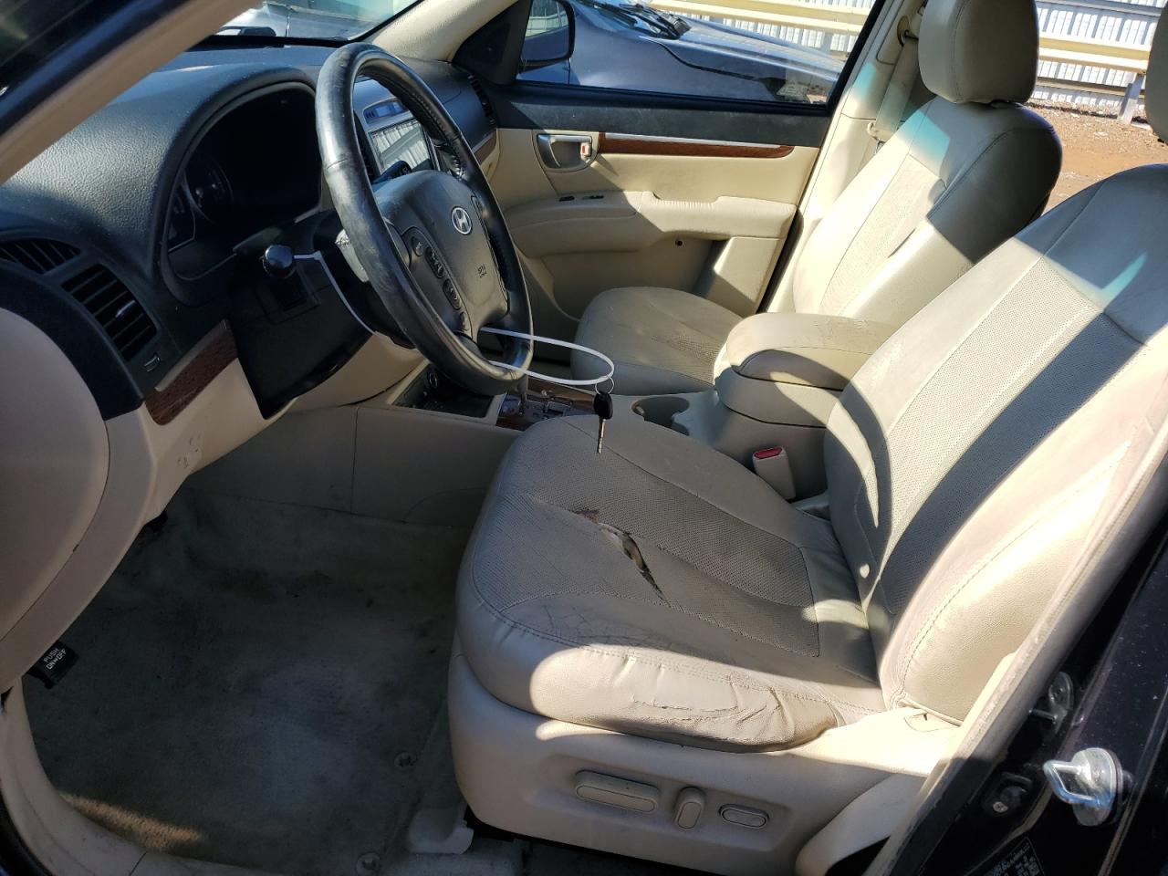 2009 Hyundai Santa Fe - Image 7