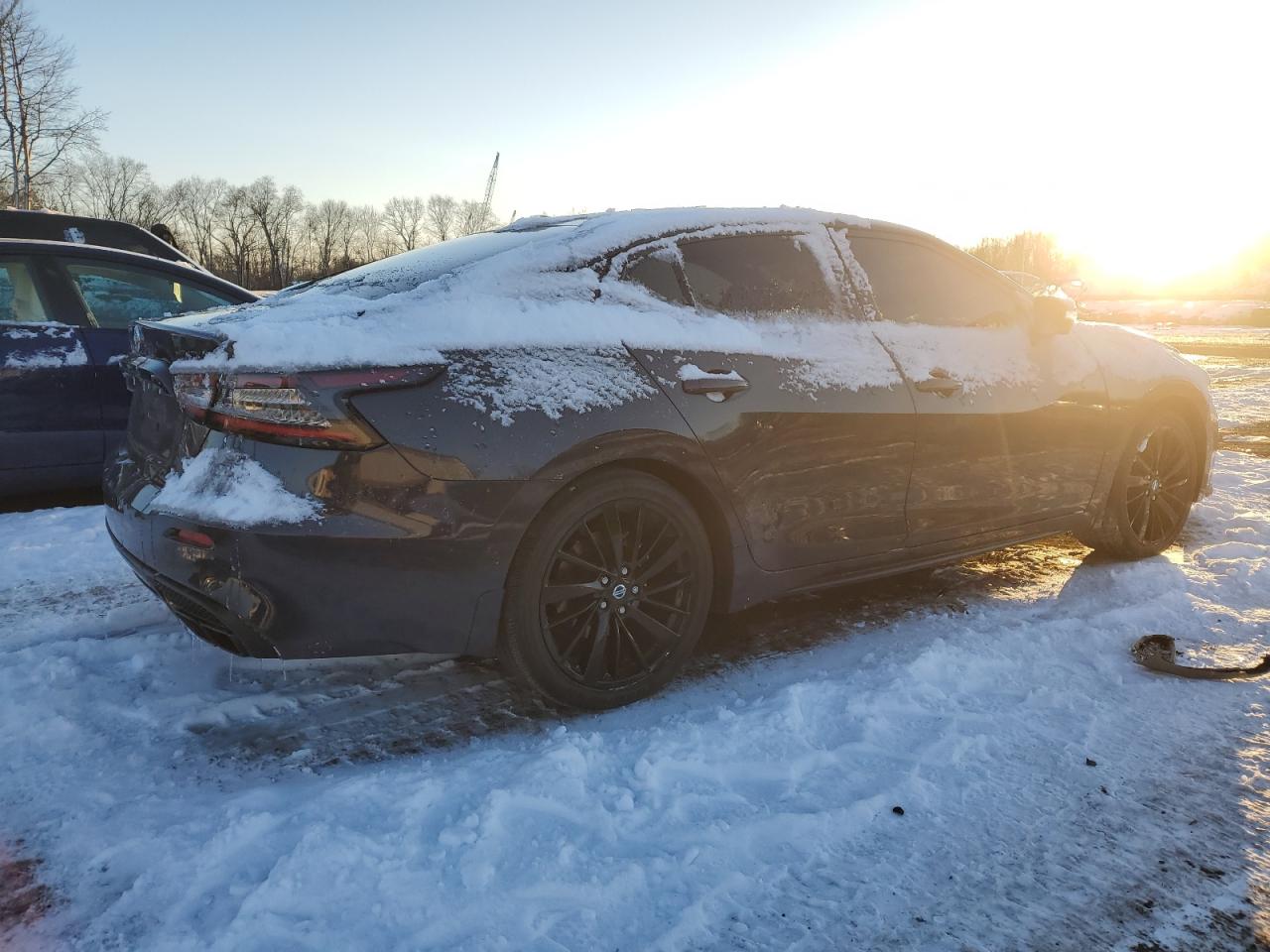 2021 Nissan Maxima - Image 3