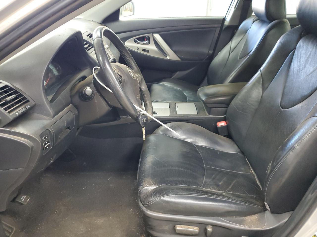 2011 Toyota Camry - Image 7