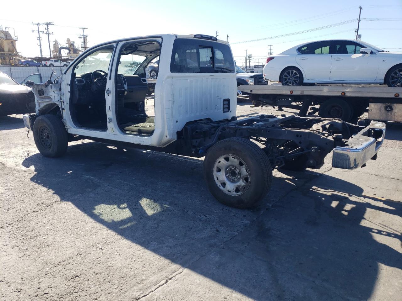 VIN 1N6BA1F1XGN517893 2016 NISSAN TITAN no.2