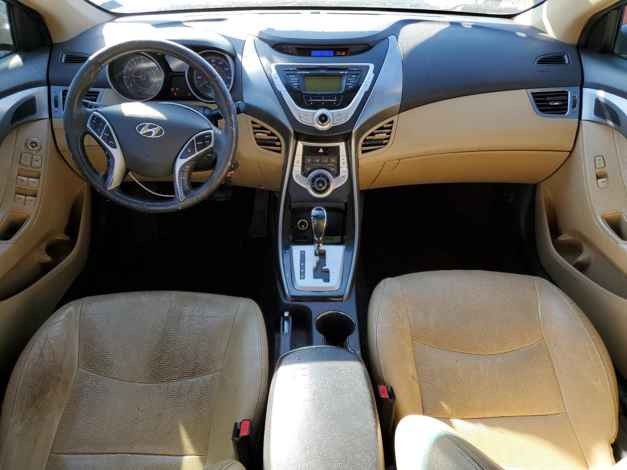 2011 Hyundai Elantra - Image 8