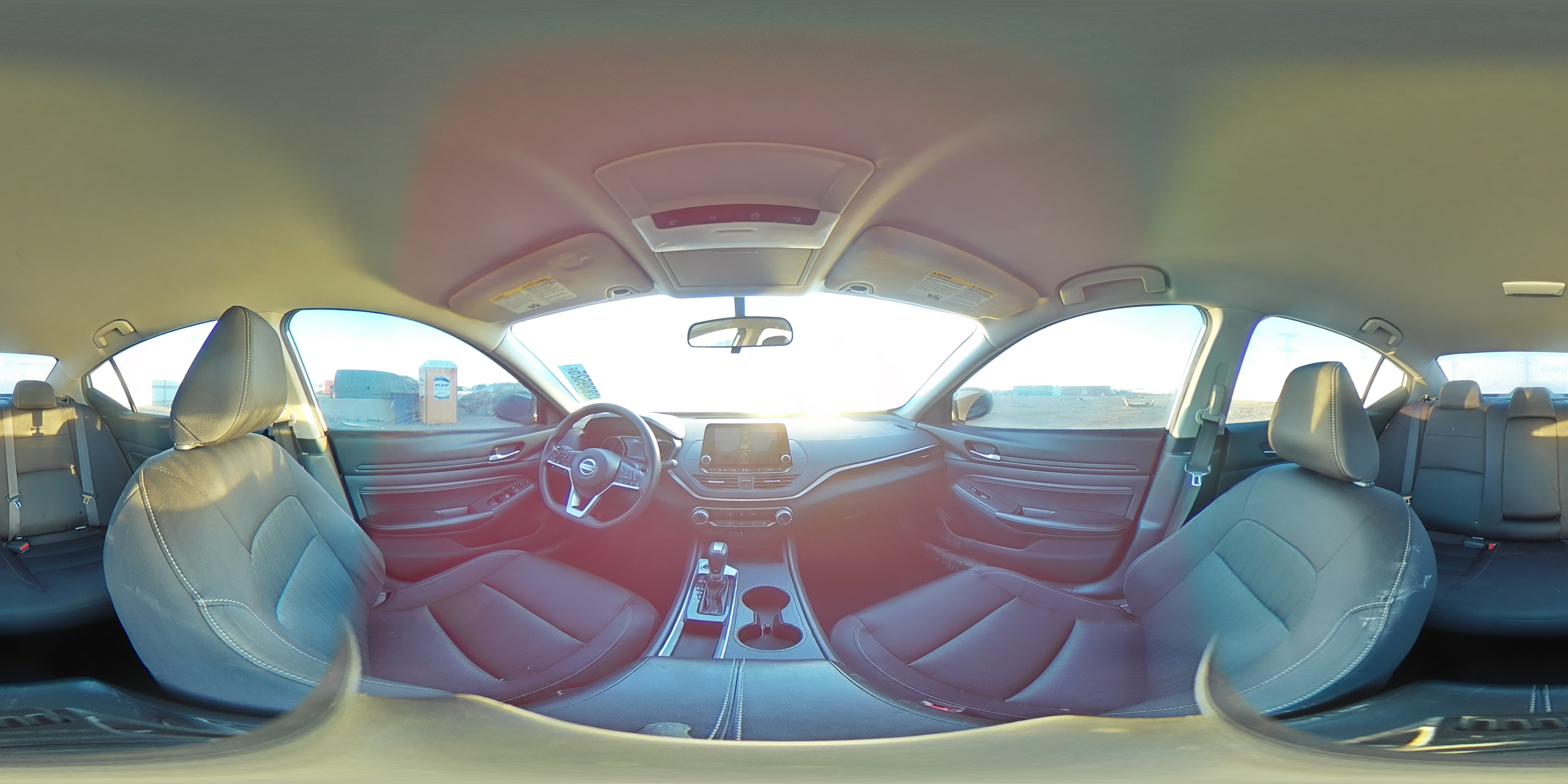 2020 Nissan Altima - Image 12
