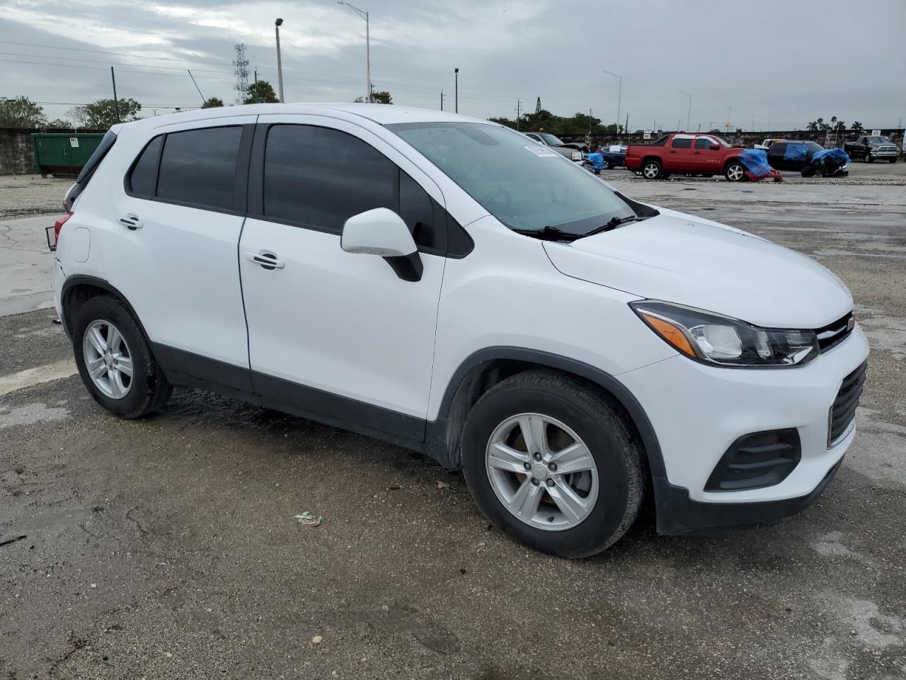 2020 Chevrolet Trax - Image 4