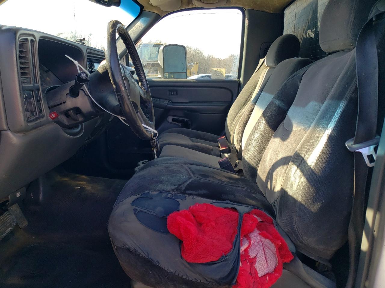 2005 GMC Sierra - Image 7