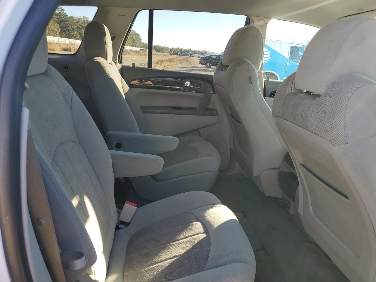 2016 Buick Enclave - Image 11