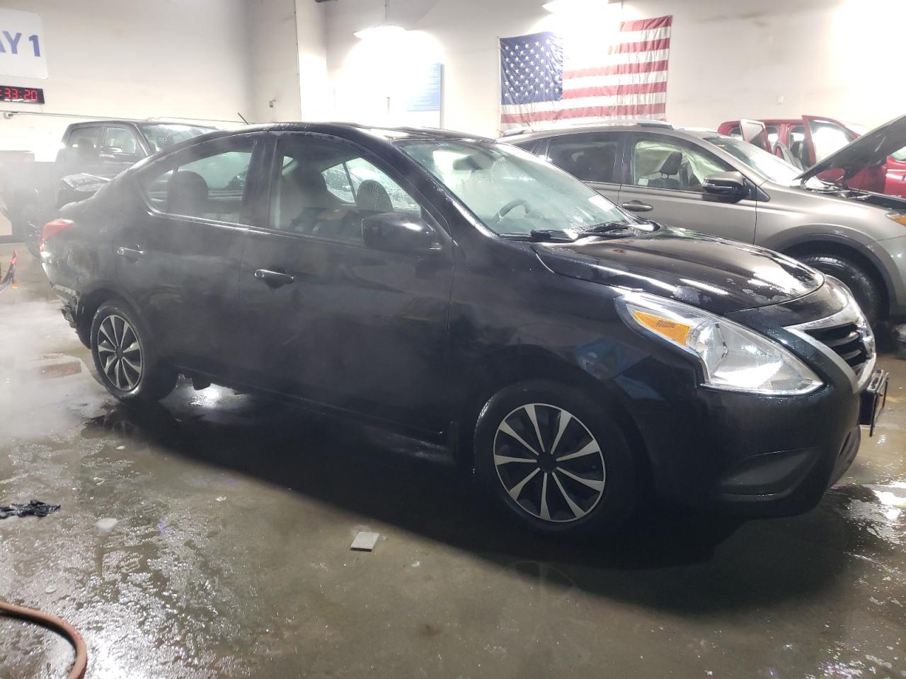 2017 Nissan Versa - Image 4