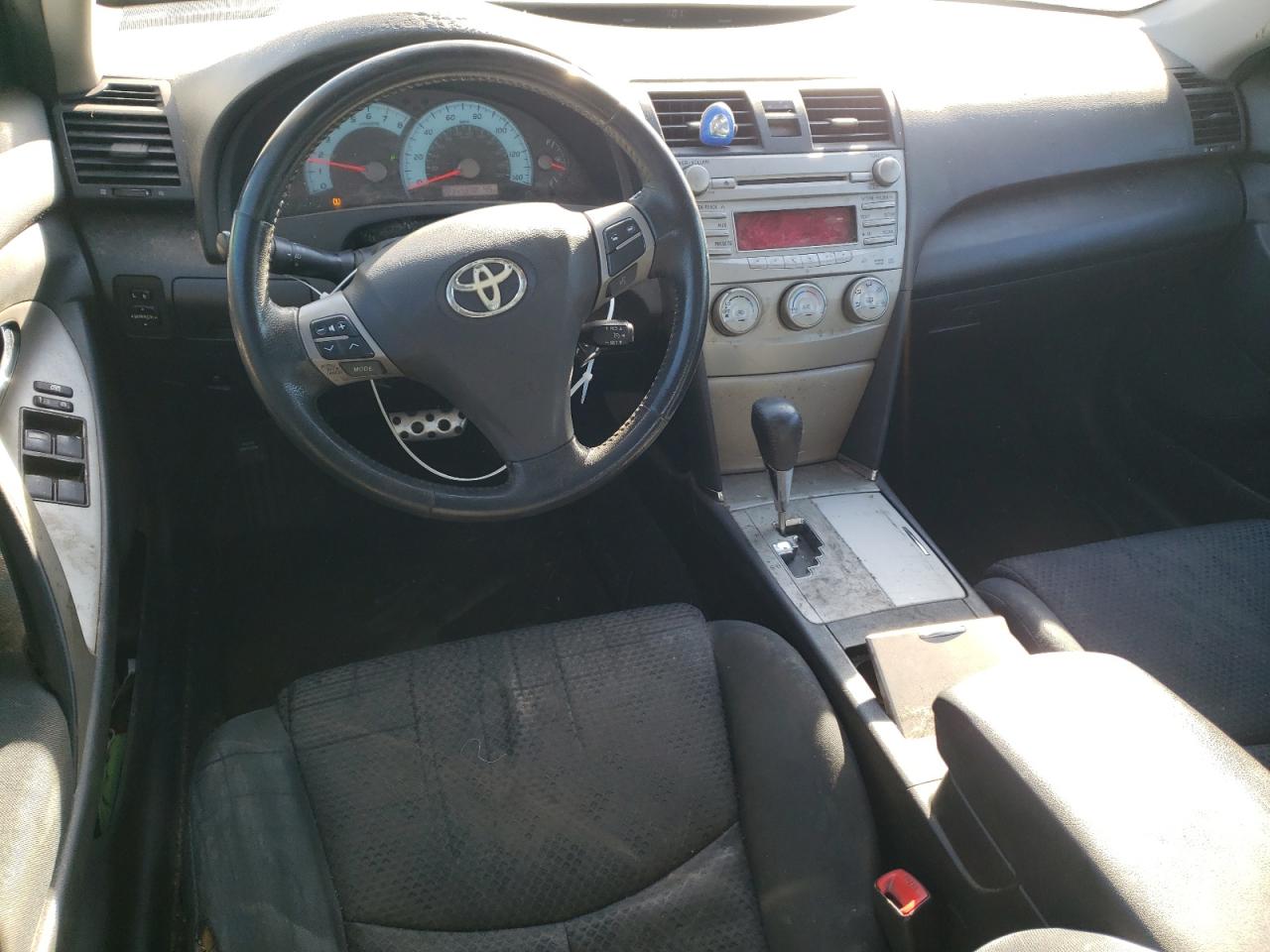 2011 Toyota Camry - Image 8