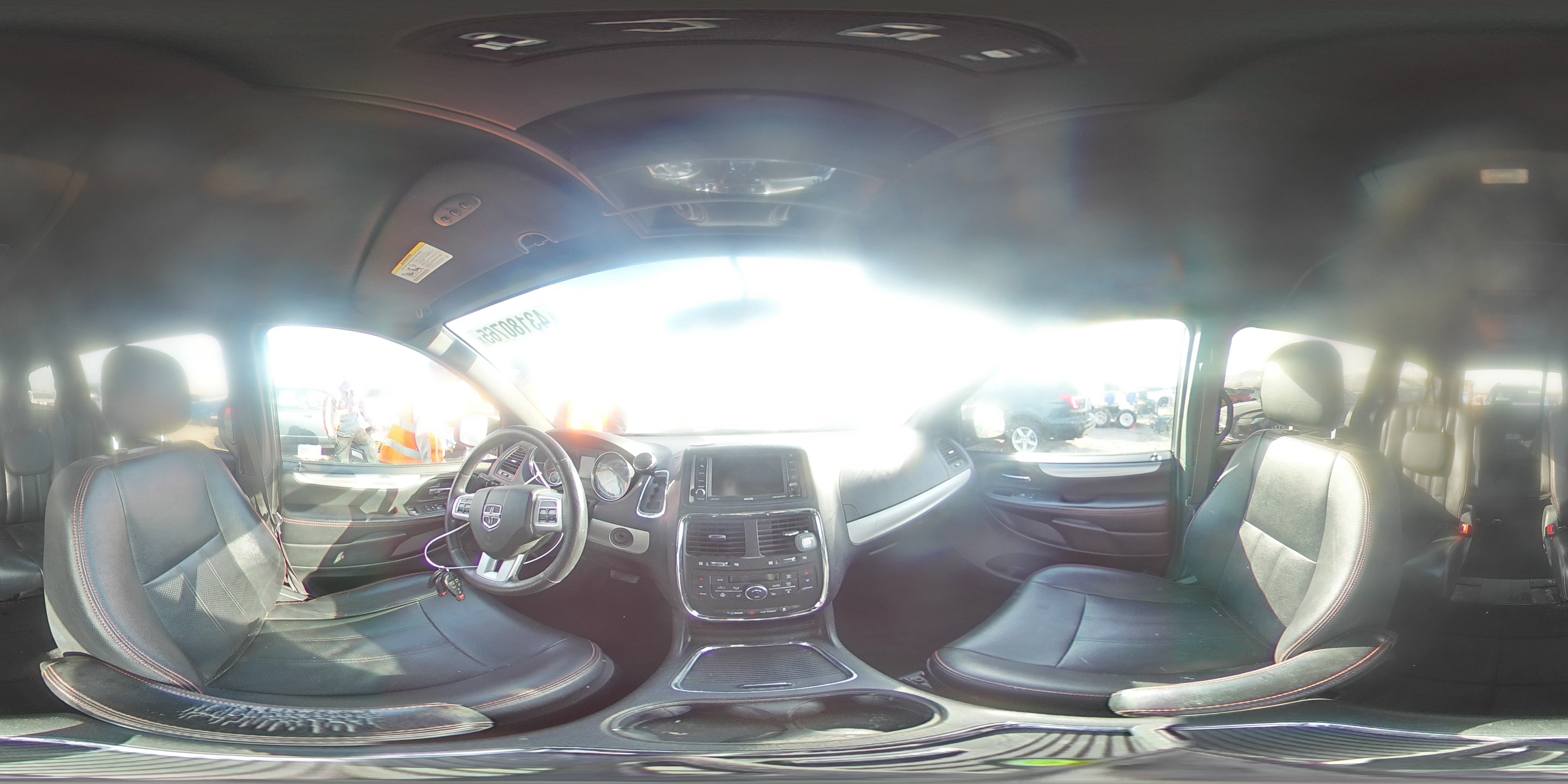 2017 Dodge Caravan - Image 14