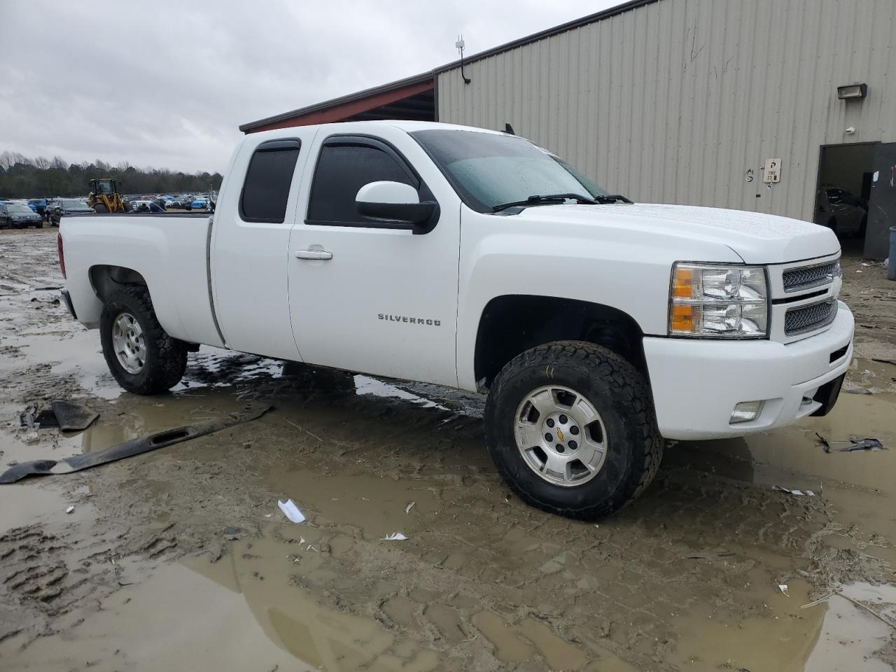 2012 Chevrolet Silverado - Image 4