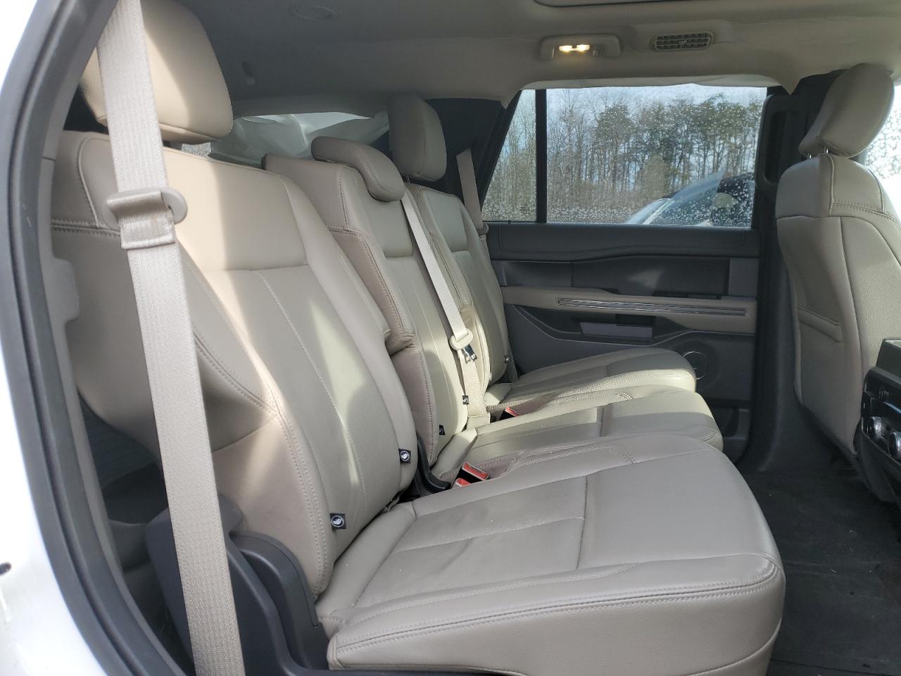2020 Ford Expedition - Image 11