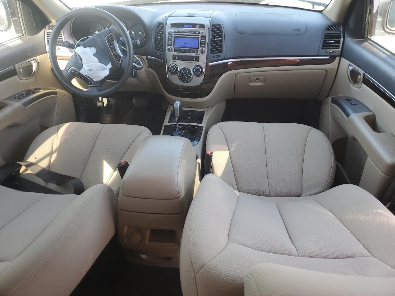 2012 Hyundai Santa Fe - Image 8