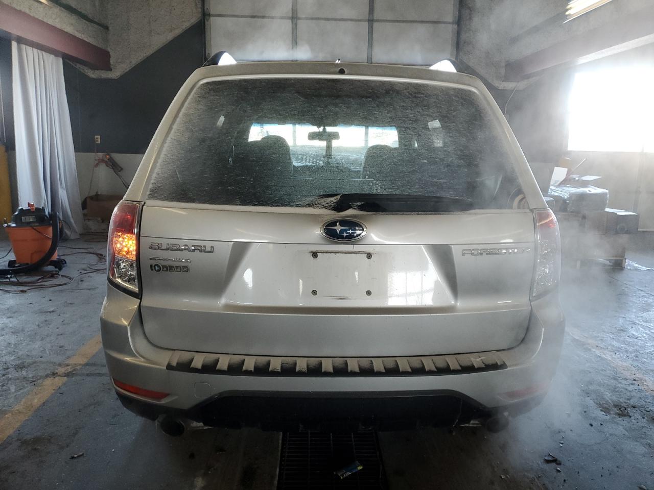 2010 Subaru Forester - Image 6