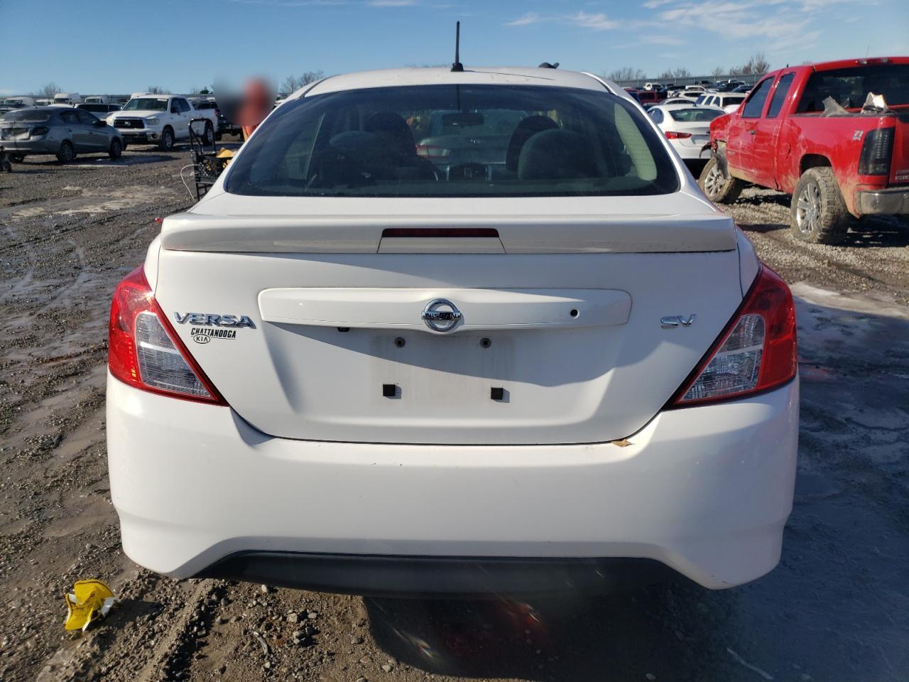 2019 Nissan Versa - Image 6