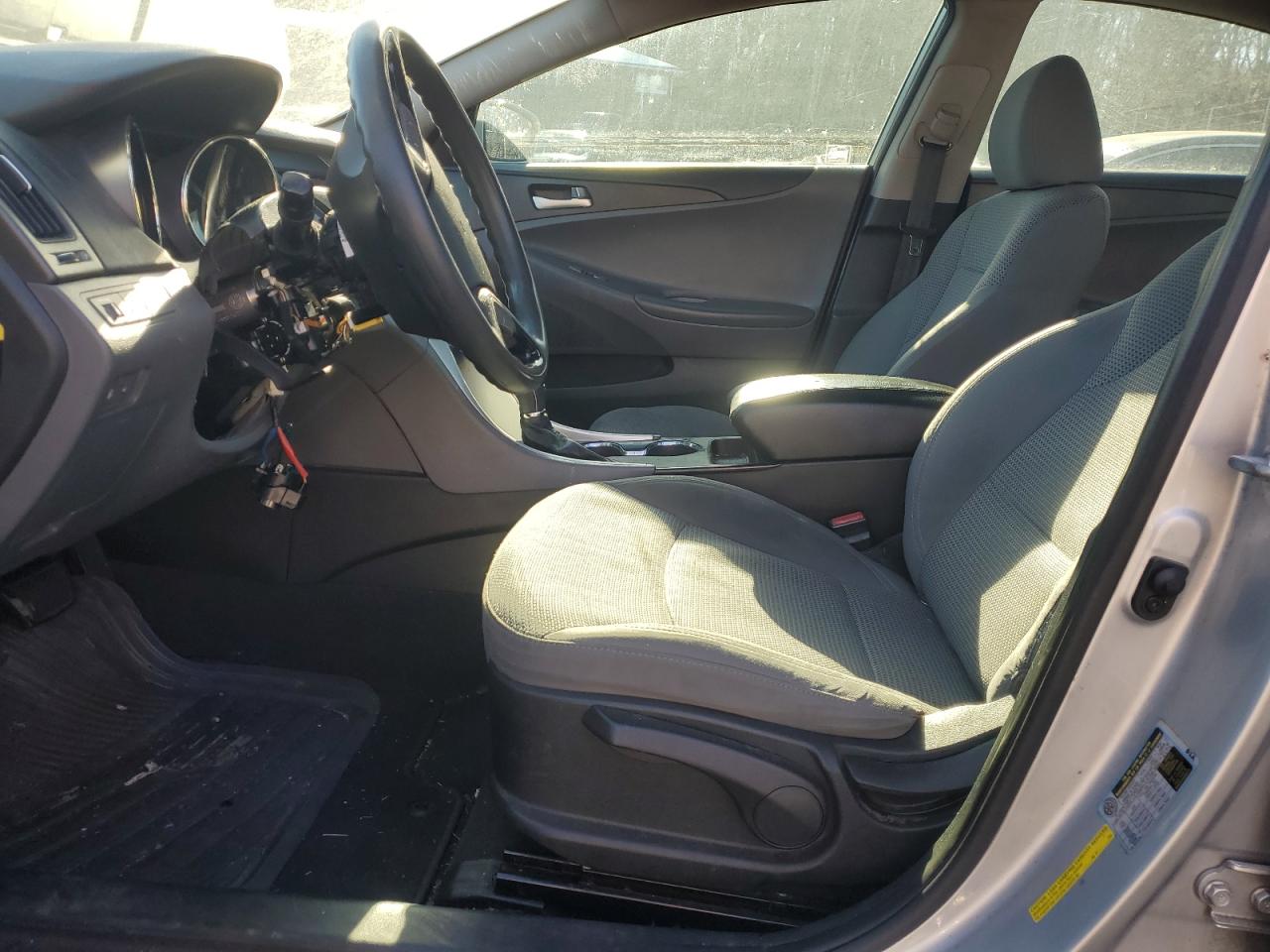 2012 Hyundai Sonata - Image 7