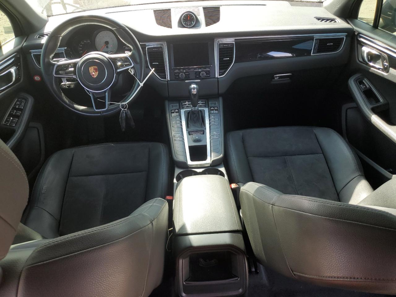 2015 Porsche Macan - Image 8