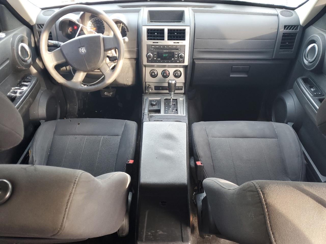 2011 Dodge Nitro - Image 8
