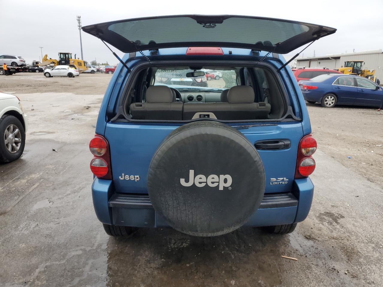 2006 Jeep Liberty (North America) - Image 6