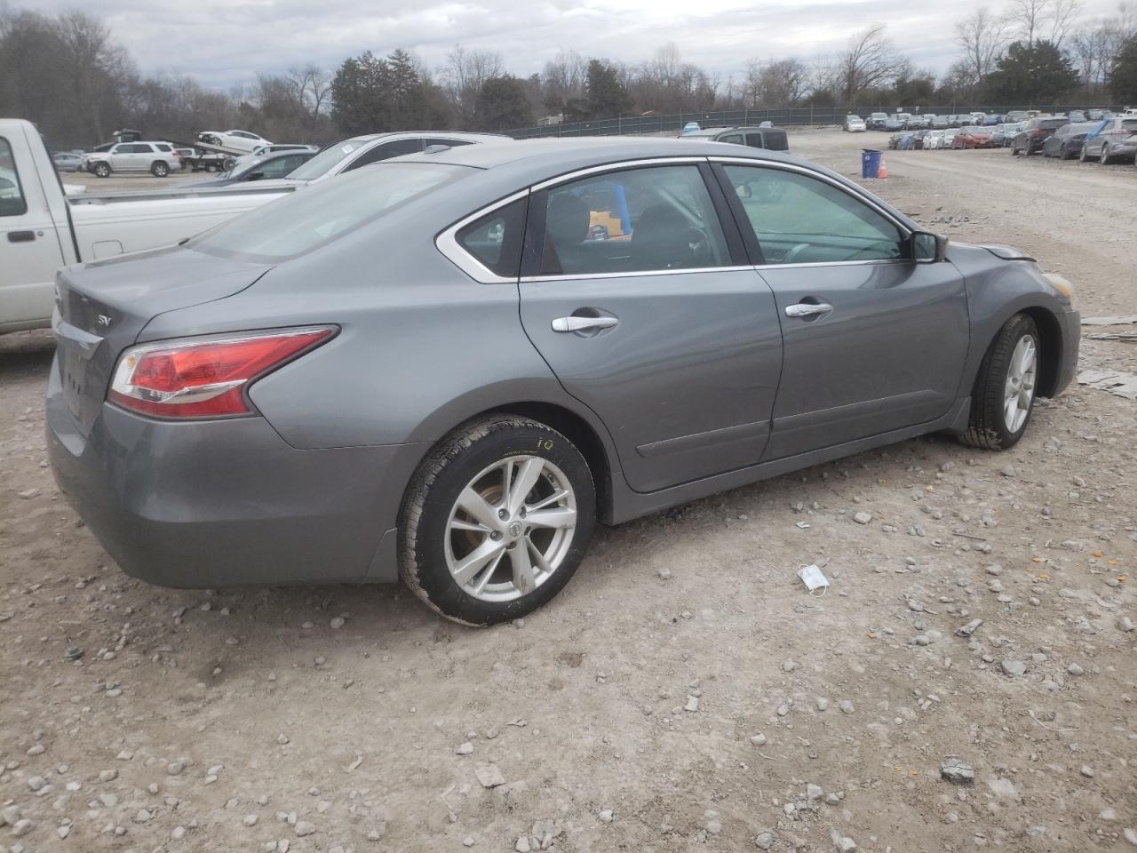 2015 Nissan Altima - Image 3