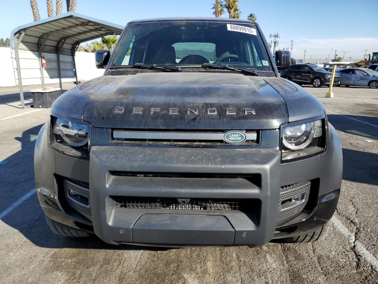 2023 Land Rover Defender - Image 5