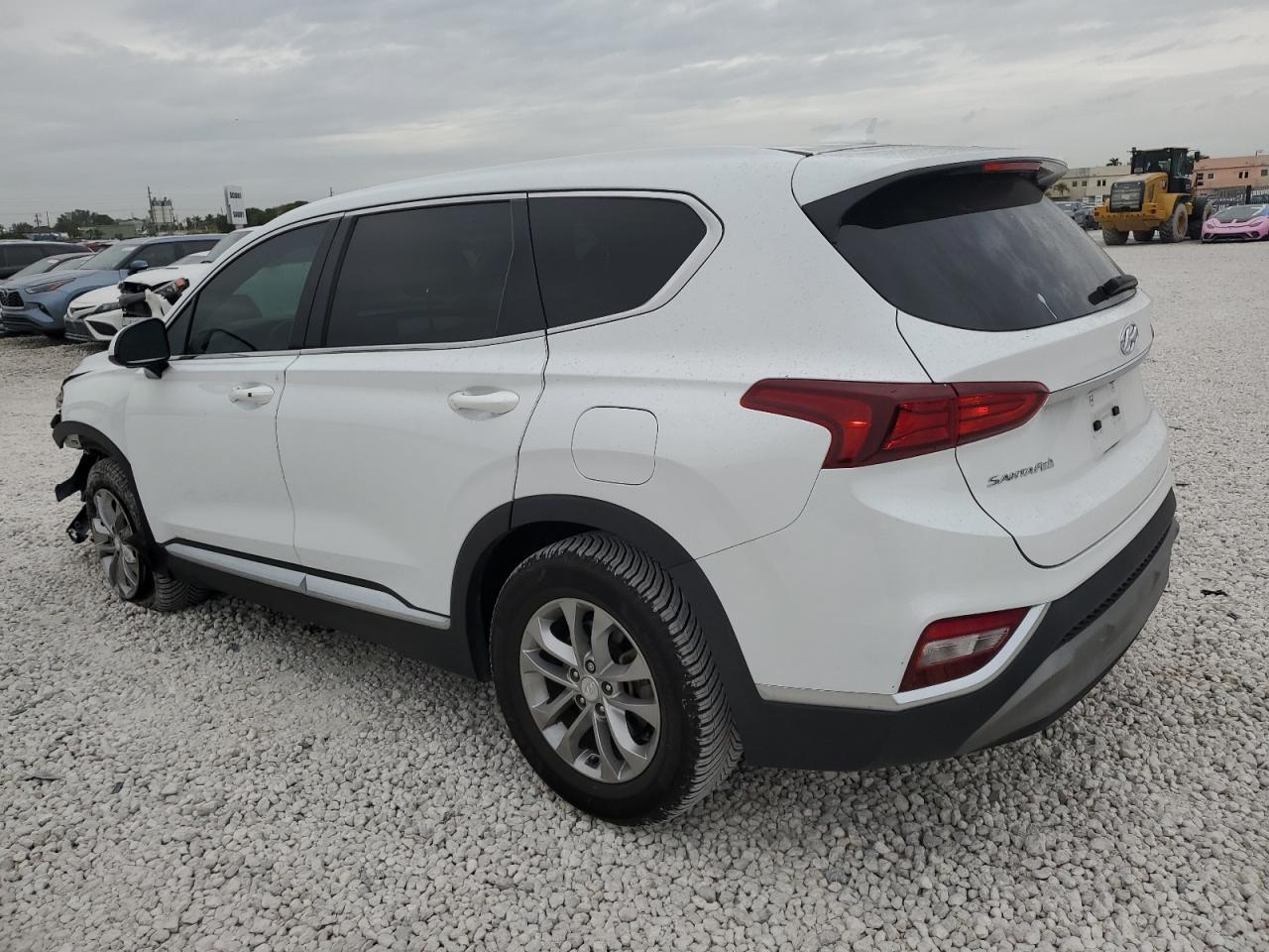 2020 Hyundai Santa Fe - Image 2