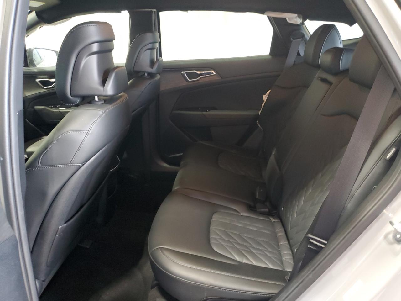 2024 Kia Sportage - Image 11