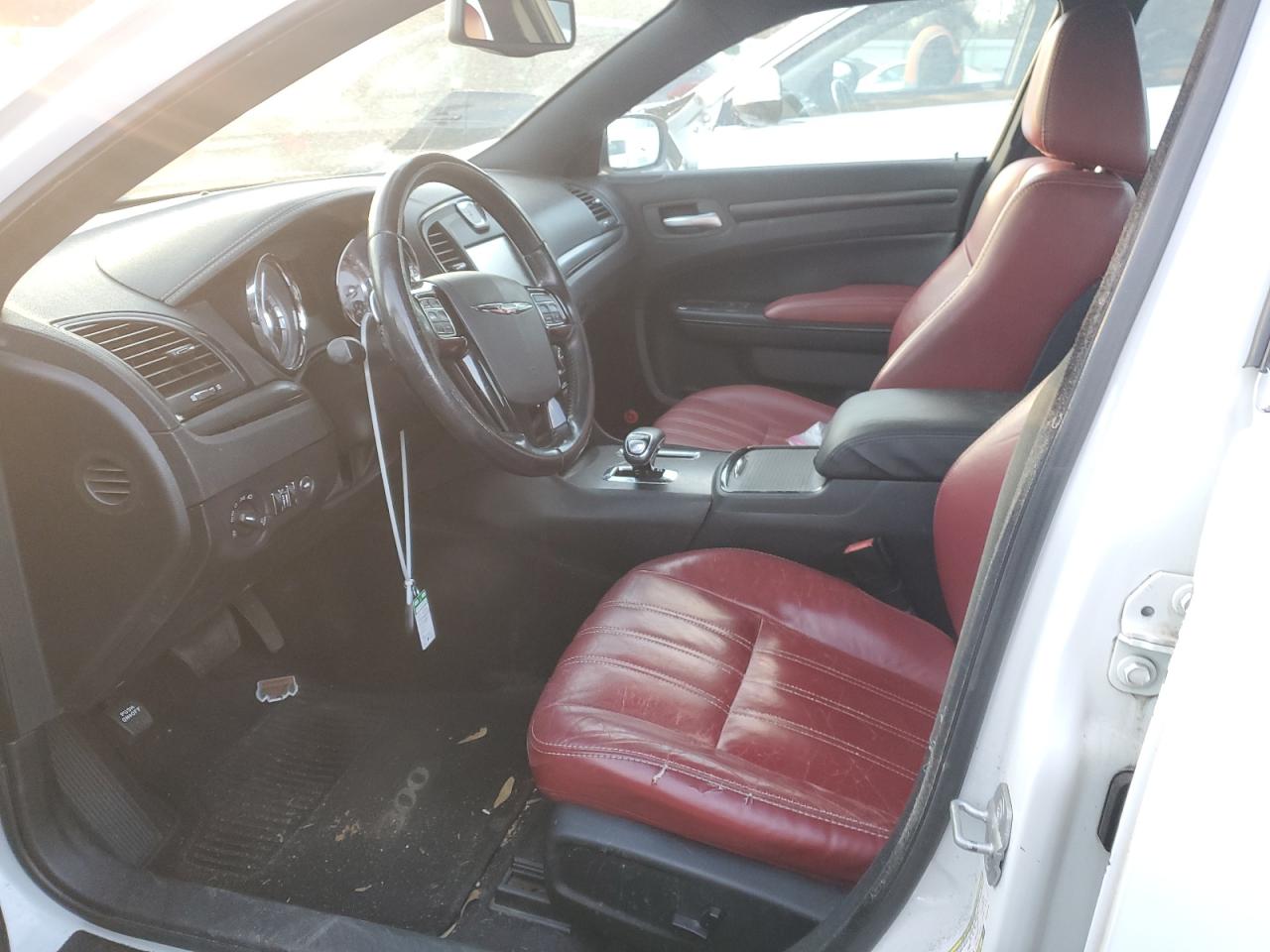 2013 Chrysler 300 - Image 7