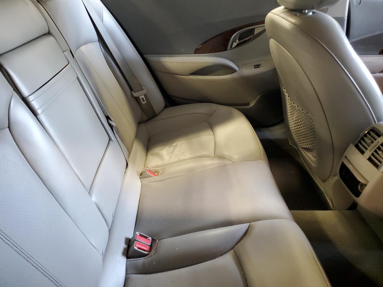 2011 Buick LaCrosse - Image 10