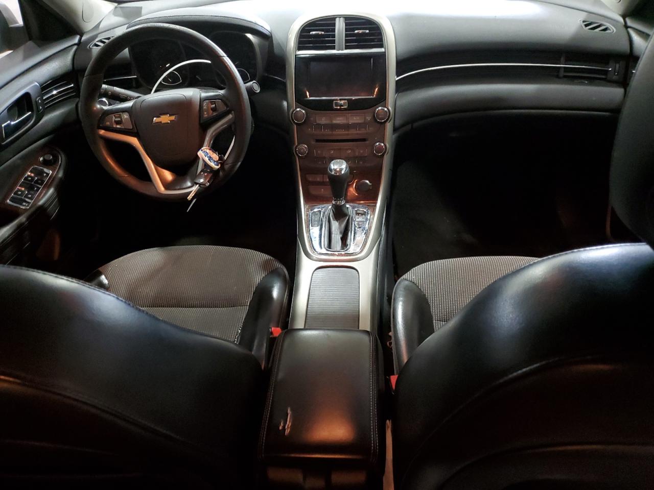 2013 Chevrolet Malibu - Image 8