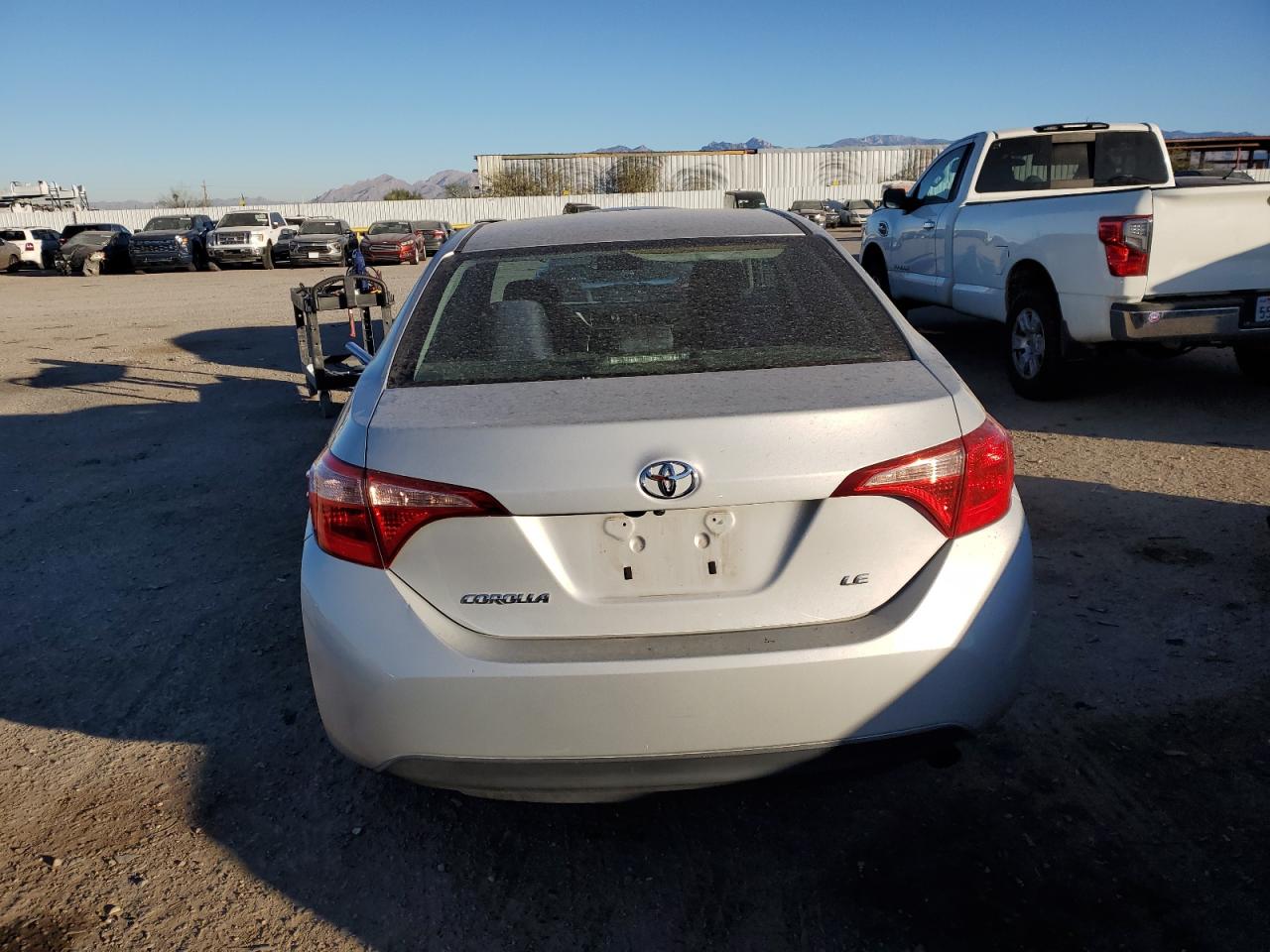 2017 Toyota Corolla L VIN: 5YFBURHE4HP627917 Lot: 88302705