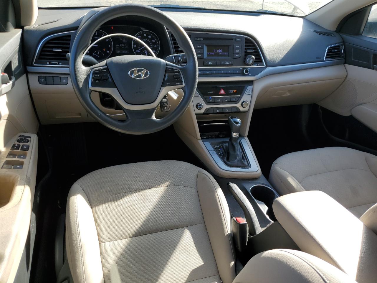 2017 Hyundai Elantra - Image 8